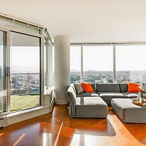 Apartment Exceptional Full 3 Bedroom Escape Captivating 360 Scenery Vancouver